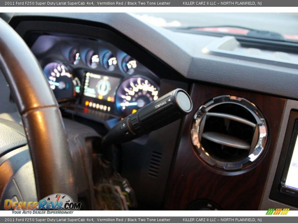 2011 Ford F250 Super Duty Lariat SuperCab 4x4 Vermillion Red / Black Two Tone Leather Photo #16