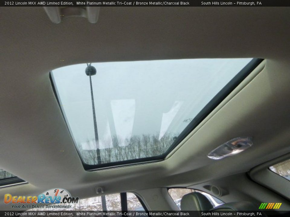 2012 Lincoln MKX AWD Limited Edition White Platinum Metallic Tri-Coat / Bronze Metallic/Charcoal Black Photo #17