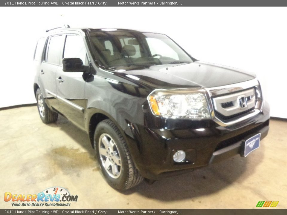 2011 Honda Pilot Touring 4WD Crystal Black Pearl / Gray Photo #2