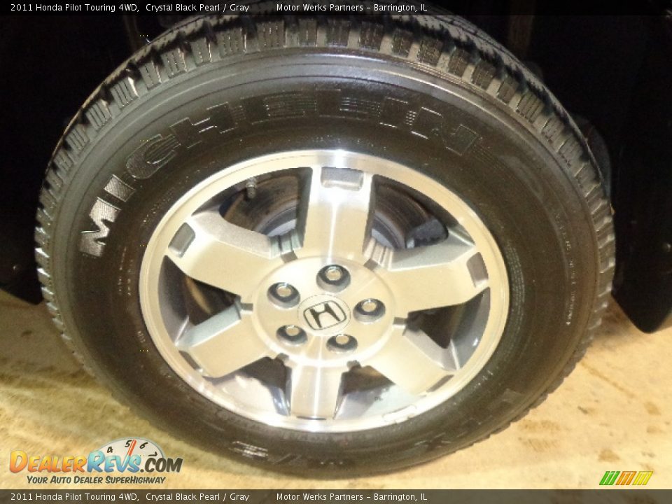 2011 Honda Pilot Touring 4WD Crystal Black Pearl / Gray Photo #5