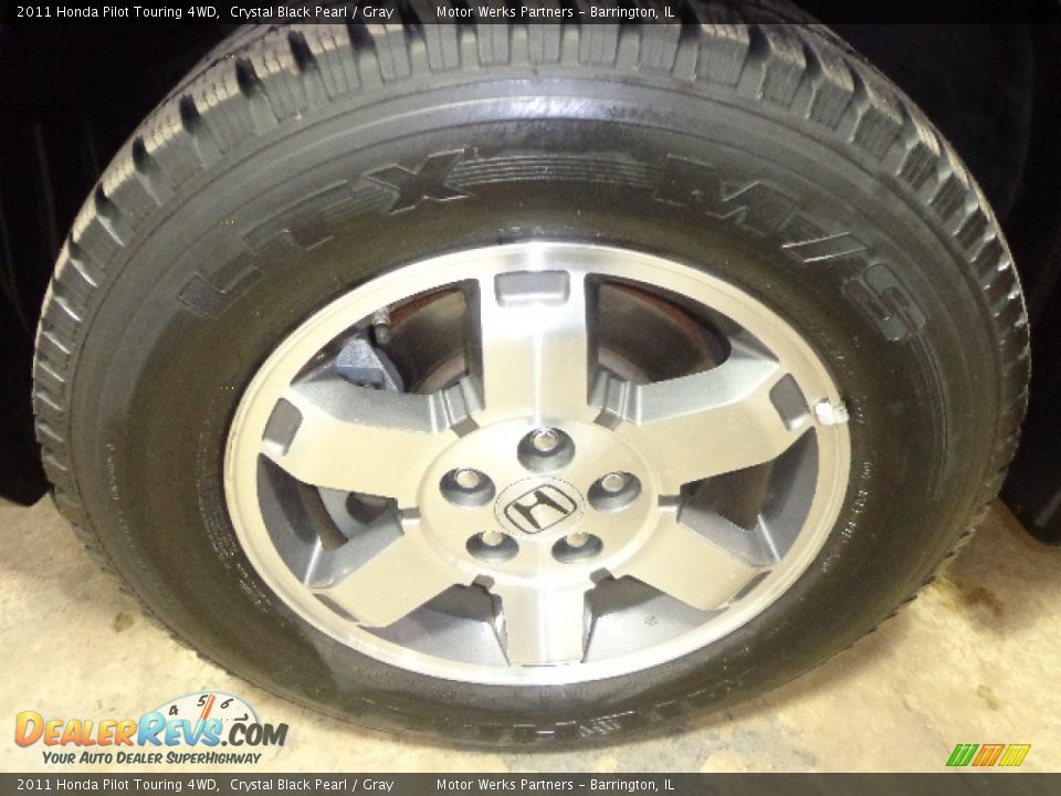 2011 Honda Pilot Touring 4WD Crystal Black Pearl / Gray Photo #6