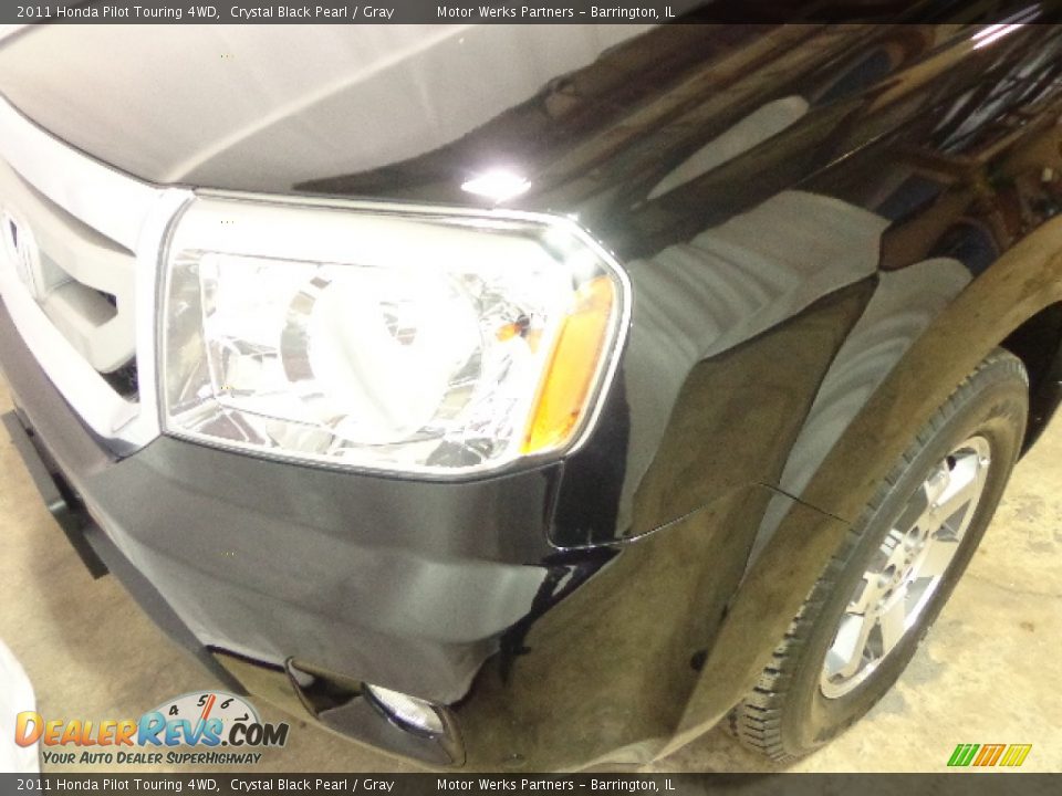 2011 Honda Pilot Touring 4WD Crystal Black Pearl / Gray Photo #10