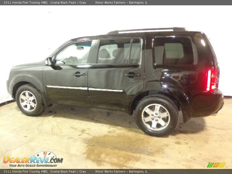 2011 Honda Pilot Touring 4WD Crystal Black Pearl / Gray Photo #13