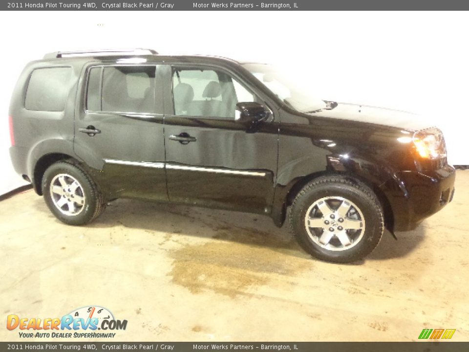 2011 Honda Pilot Touring 4WD Crystal Black Pearl / Gray Photo #18