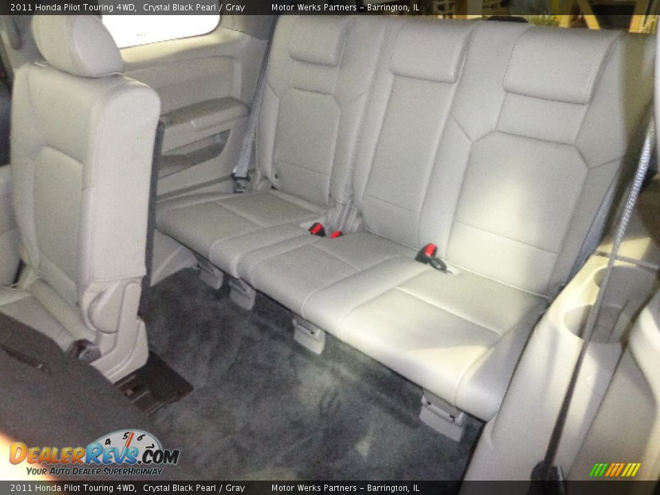 2011 Honda Pilot Touring 4WD Crystal Black Pearl / Gray Photo #28