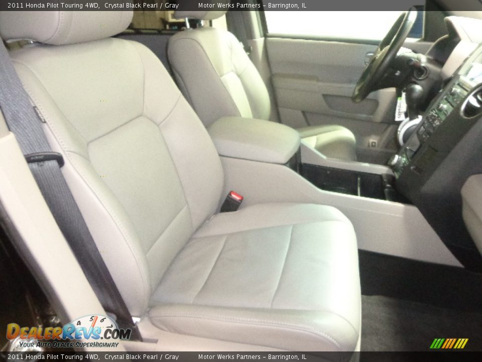 2011 Honda Pilot Touring 4WD Crystal Black Pearl / Gray Photo #36