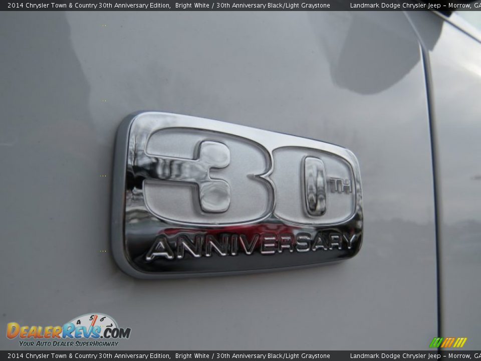 2014 Chrysler Town & Country 30th Anniversary Edition Bright White / 30th Anniversary Black/Light Graystone Photo #6