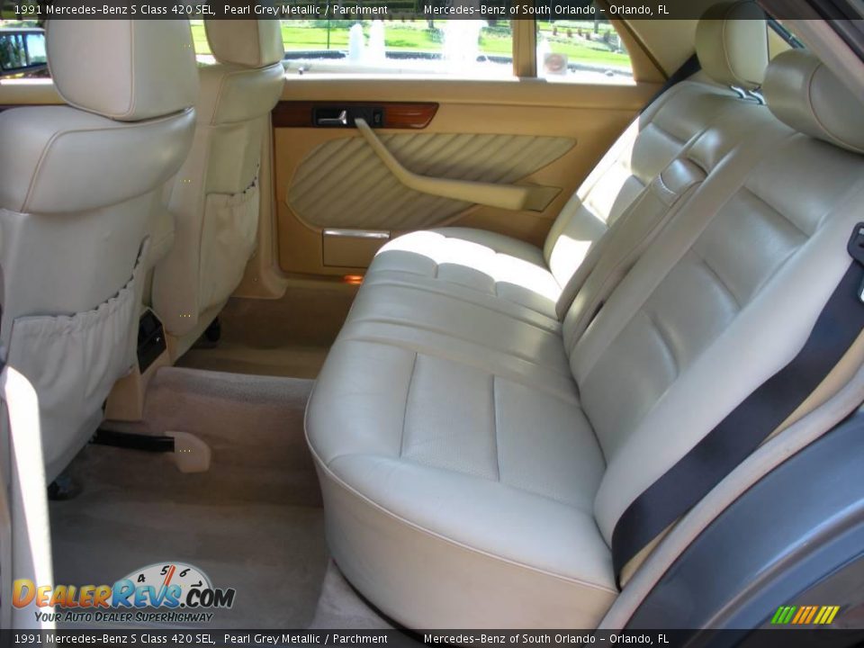 1991 Mercedes-Benz S Class 420 SEL Pearl Grey Metallic / Parchment Photo #13