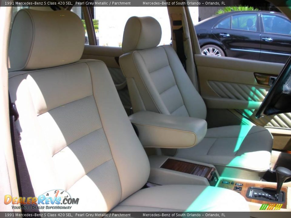 1991 Mercedes-Benz S Class 420 SEL Pearl Grey Metallic / Parchment Photo #16
