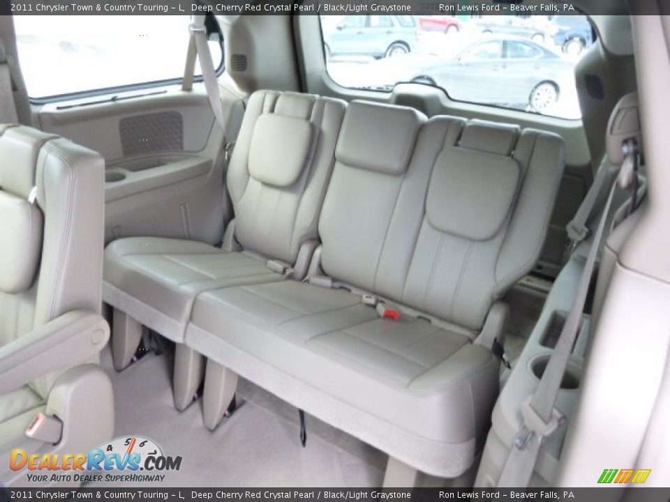 2011 Chrysler Town & Country Touring - L Deep Cherry Red Crystal Pearl / Black/Light Graystone Photo #13