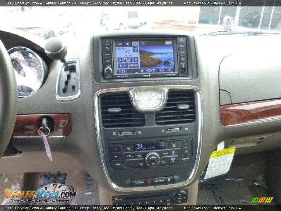 2011 Chrysler Town & Country Touring - L Deep Cherry Red Crystal Pearl / Black/Light Graystone Photo #16