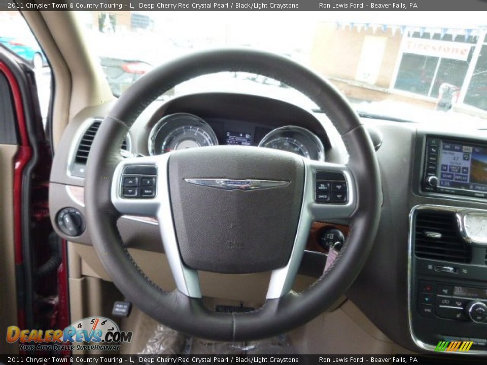 2011 Chrysler Town & Country Touring - L Deep Cherry Red Crystal Pearl / Black/Light Graystone Photo #18