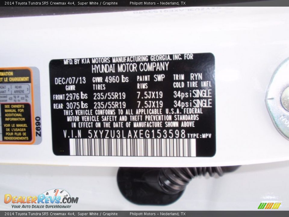 2014 Toyota Tundra SR5 Crewmax 4x4 Super White / Graphite Photo #34