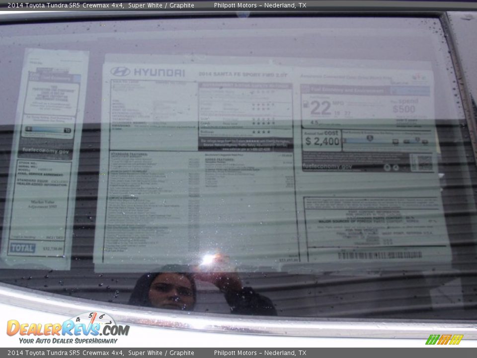 2014 Toyota Tundra SR5 Crewmax 4x4 Super White / Graphite Photo #35