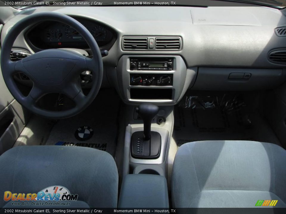 2002 Mitsubishi Galant ES Sterling Silver Metallic / Gray Photo #20