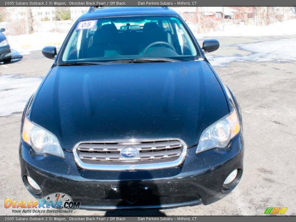 2005 Subaru Outback 2.5i Wagon Obsidian Black Pearl / Off Black Photo #2