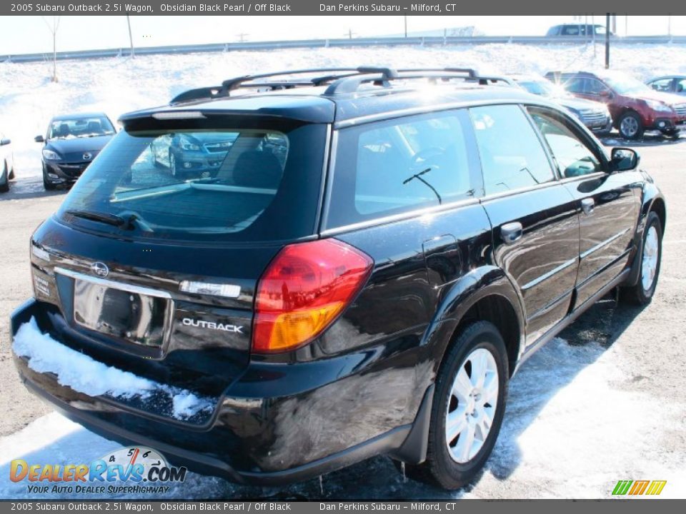 2005 Subaru Outback 2.5i Wagon Obsidian Black Pearl / Off Black Photo #6