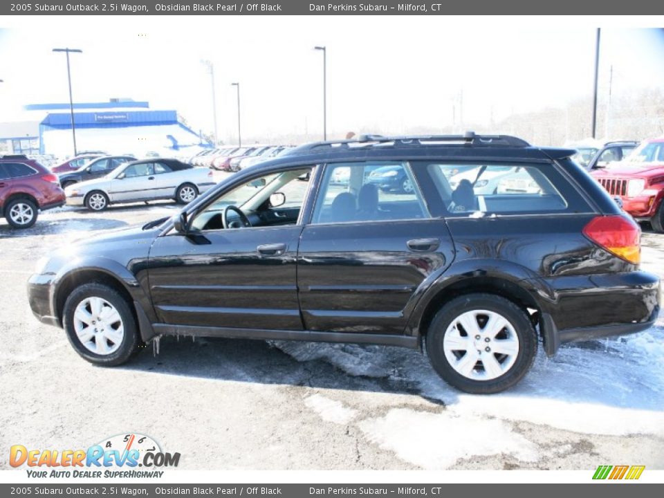 2005 Subaru Outback 2.5i Wagon Obsidian Black Pearl / Off Black Photo #11