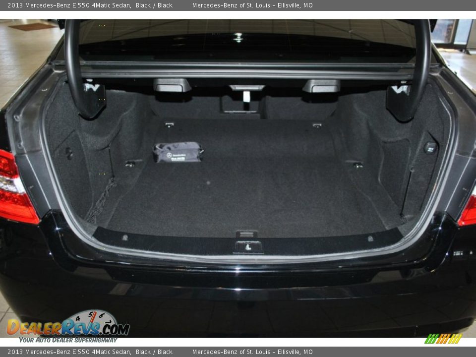 2013 Mercedes-Benz E 550 4Matic Sedan Black / Black Photo #10
