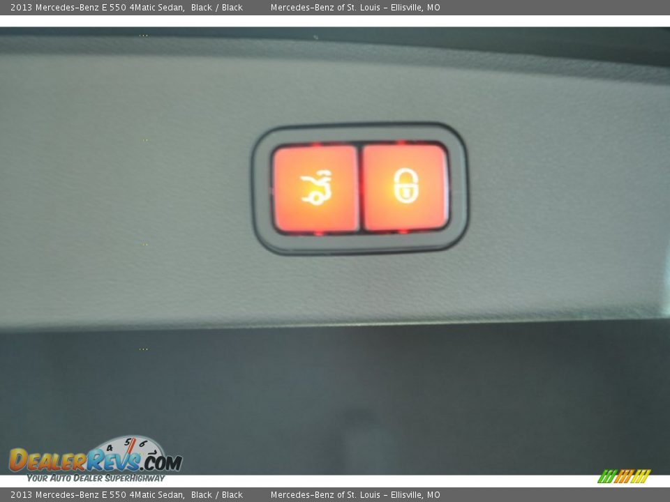 2013 Mercedes-Benz E 550 4Matic Sedan Black / Black Photo #11