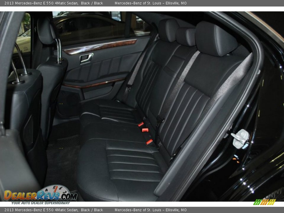 2013 Mercedes-Benz E 550 4Matic Sedan Black / Black Photo #13