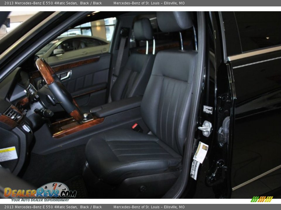2013 Mercedes-Benz E 550 4Matic Sedan Black / Black Photo #14