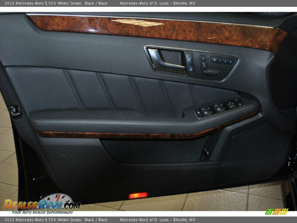 2013 Mercedes-Benz E 550 4Matic Sedan Black / Black Photo #15