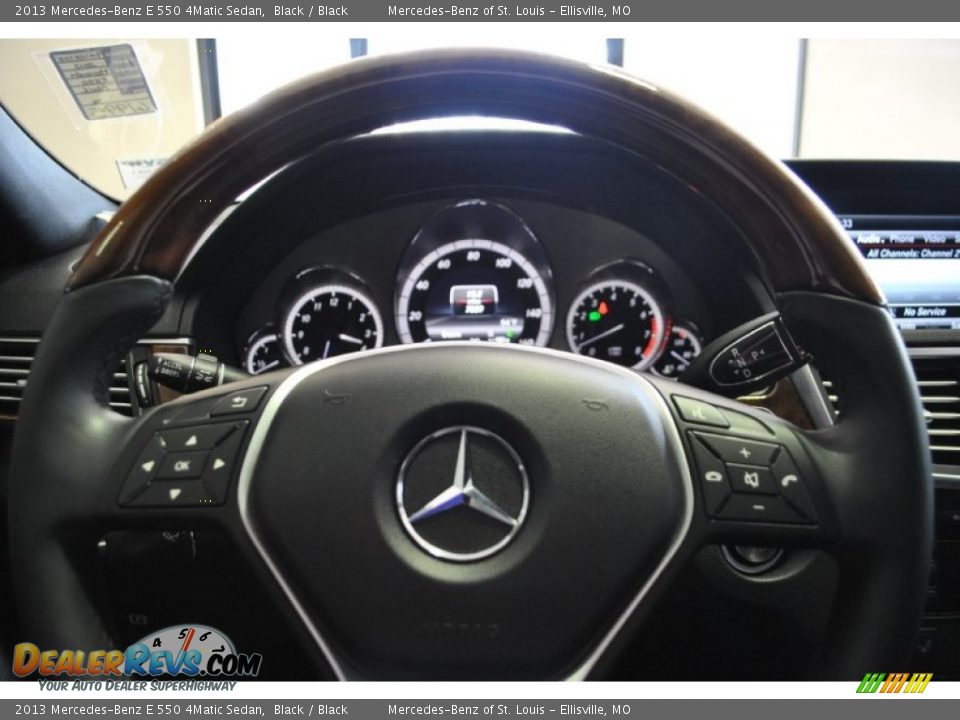 2013 Mercedes-Benz E 550 4Matic Sedan Black / Black Photo #17