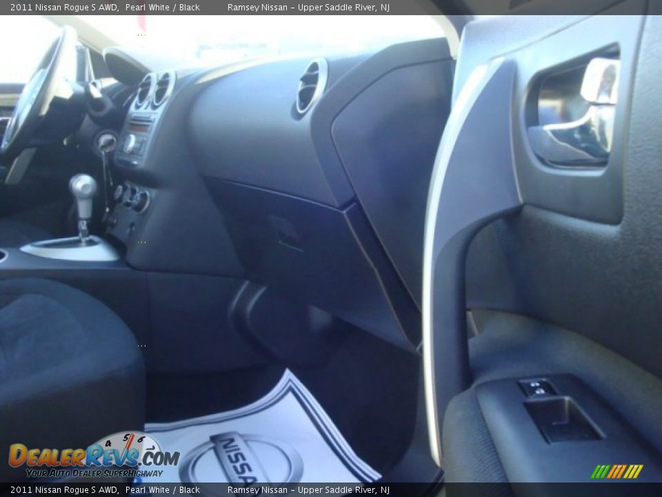 2011 Nissan Rogue S AWD Pearl White / Black Photo #14