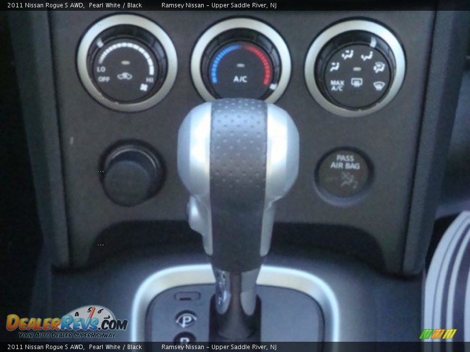 2011 Nissan Rogue S AWD Pearl White / Black Photo #23