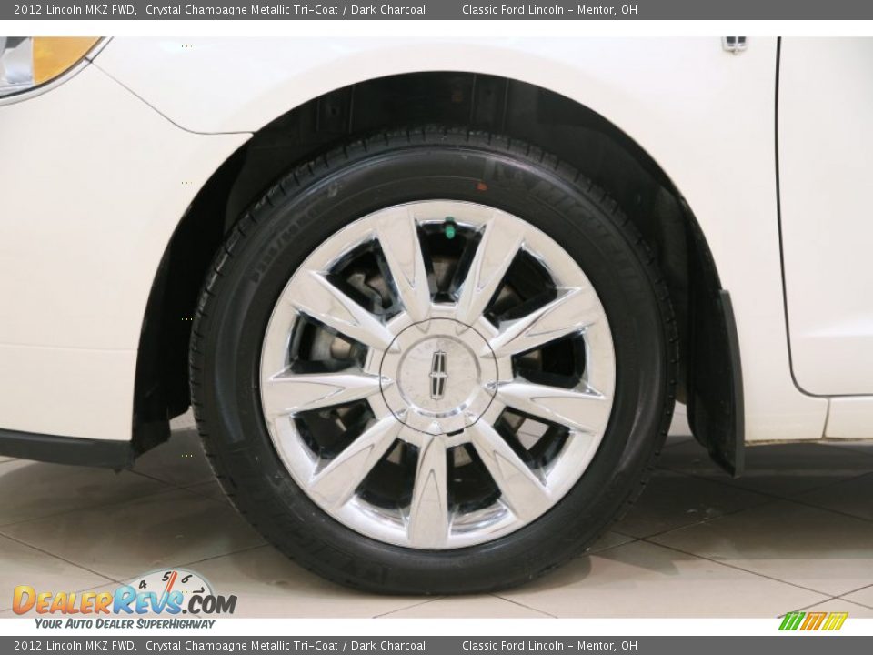 2012 Lincoln MKZ FWD Crystal Champagne Metallic Tri-Coat / Dark Charcoal Photo #24