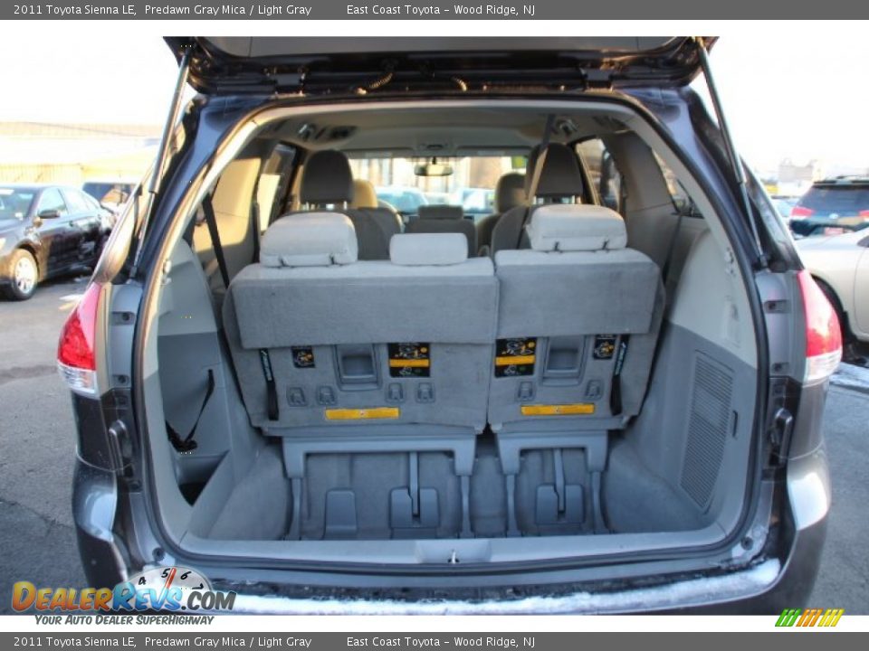 2011 Toyota Sienna LE Predawn Gray Mica / Light Gray Photo #15