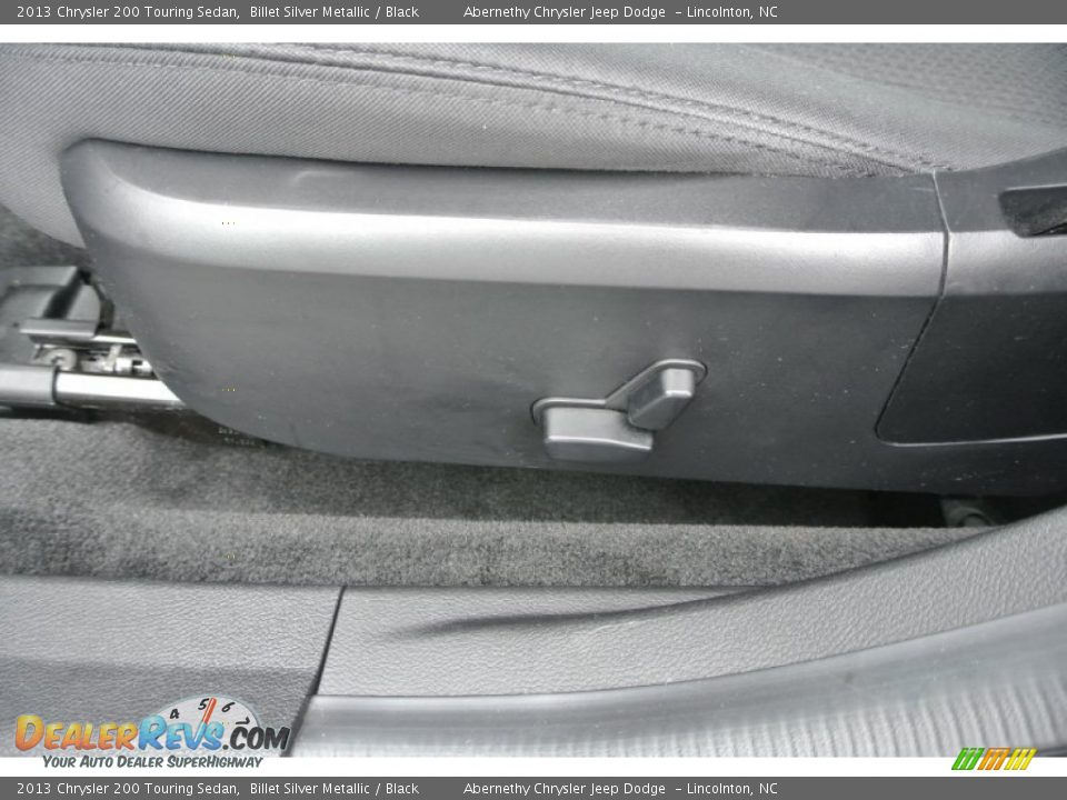 2013 Chrysler 200 Touring Sedan Billet Silver Metallic / Black Photo #9