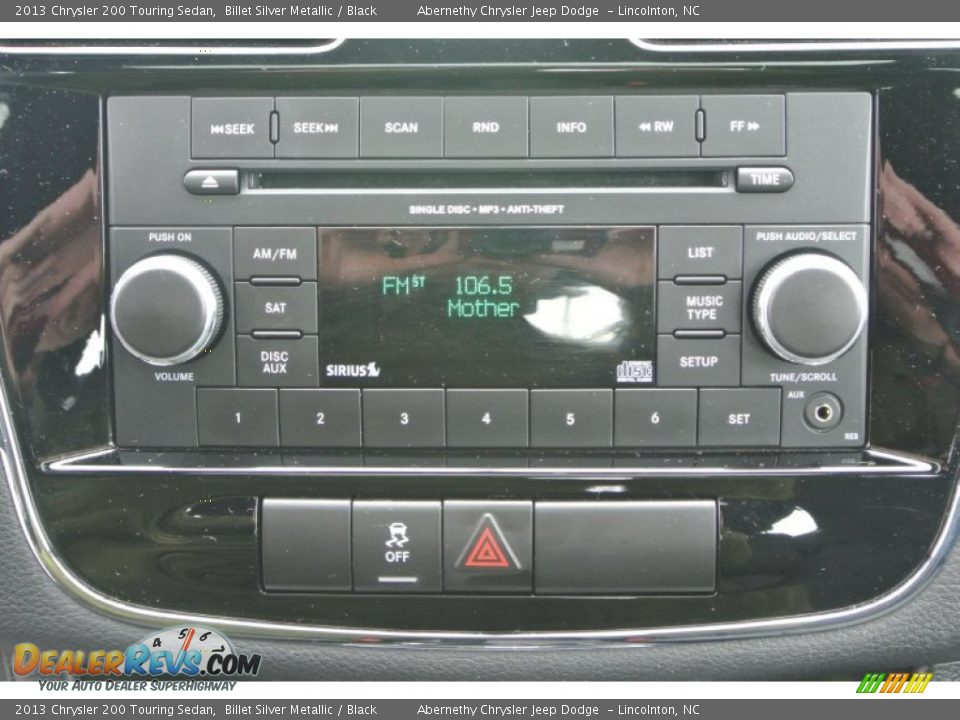 2013 Chrysler 200 Touring Sedan Billet Silver Metallic / Black Photo #15