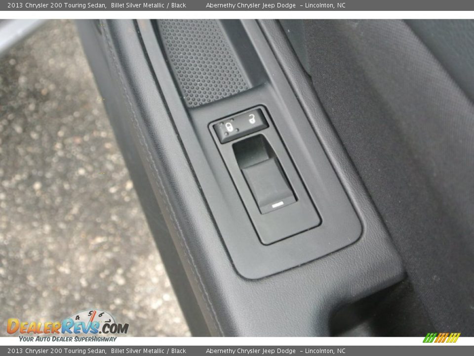 2013 Chrysler 200 Touring Sedan Billet Silver Metallic / Black Photo #22