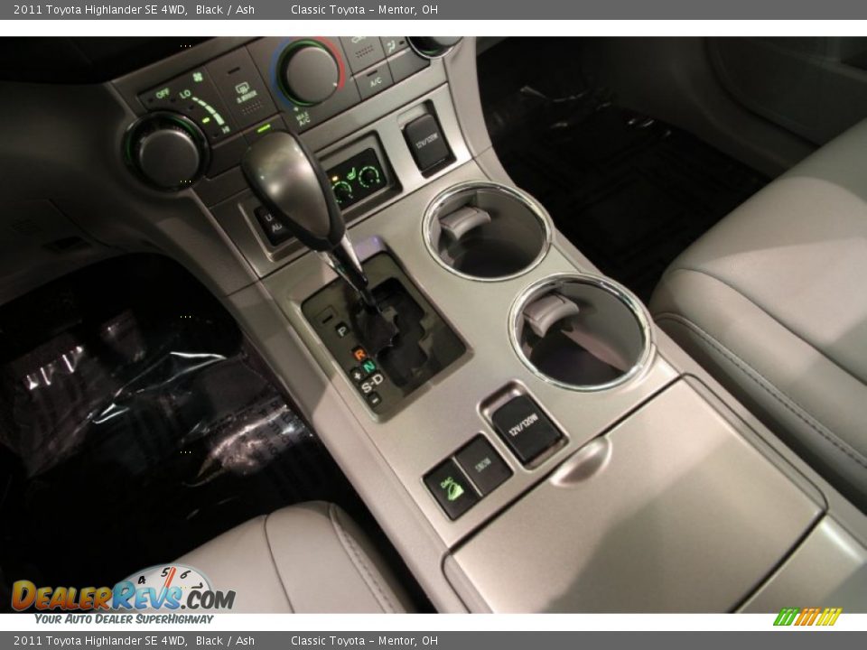 2011 Toyota Highlander SE 4WD Black / Ash Photo #14