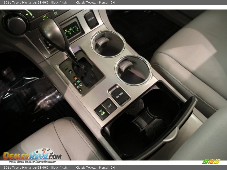 2011 Toyota Highlander SE 4WD Black / Ash Photo #15