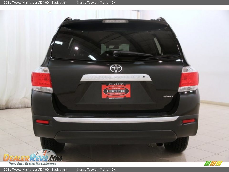 2011 Toyota Highlander SE 4WD Black / Ash Photo #21