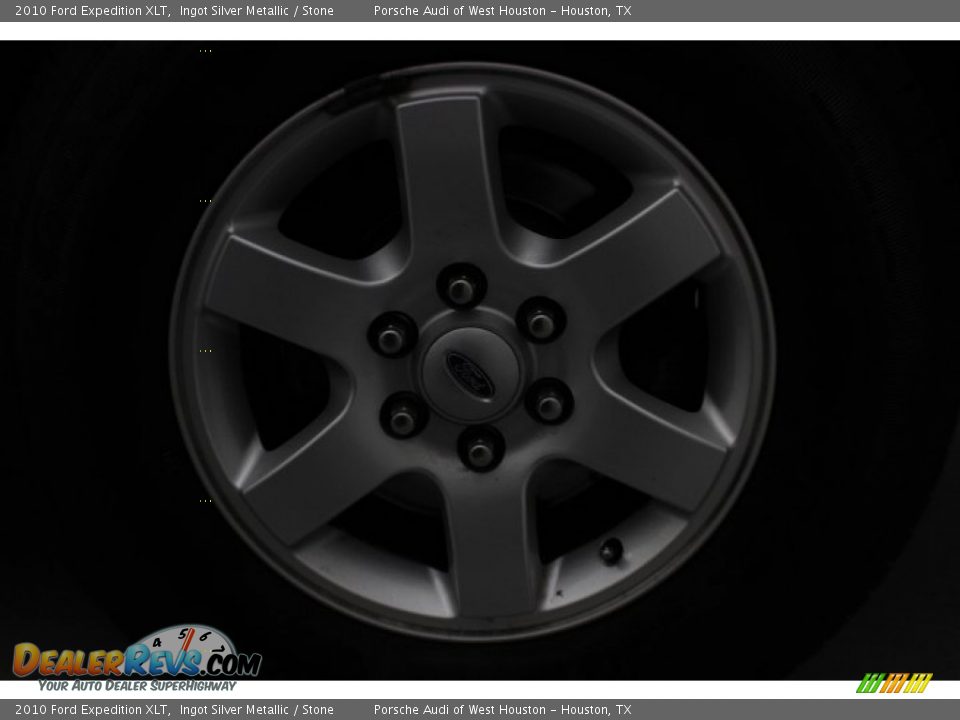 2010 Ford Expedition XLT Ingot Silver Metallic / Stone Photo #11