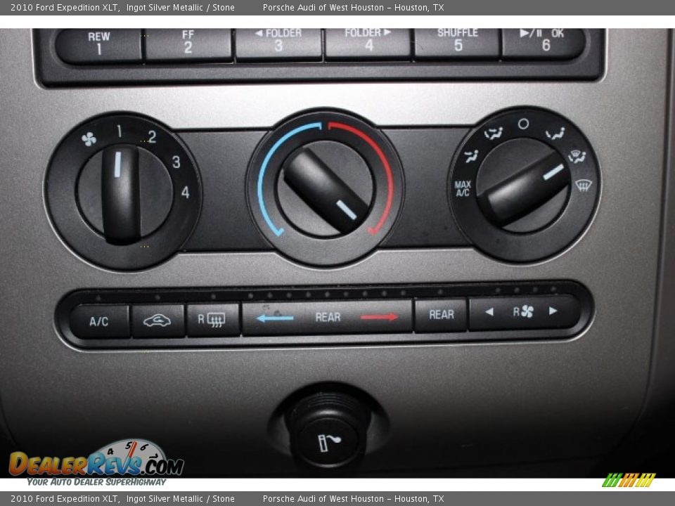 2010 Ford Expedition XLT Ingot Silver Metallic / Stone Photo #23