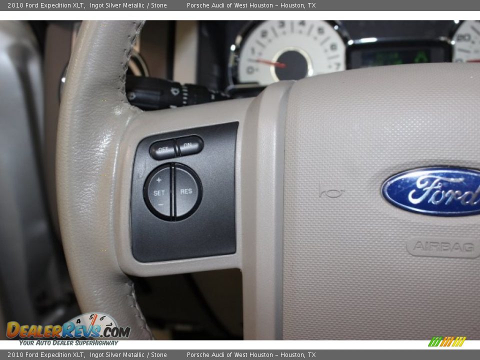 2010 Ford Expedition XLT Ingot Silver Metallic / Stone Photo #29