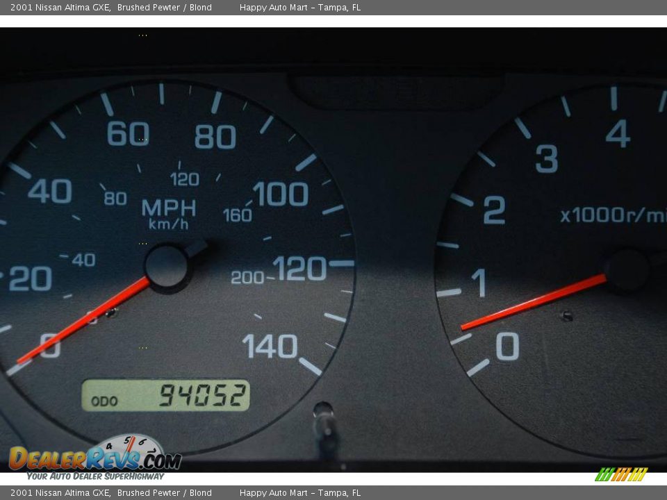 2001 Nissan Altima GXE Brushed Pewter / Blond Photo #9