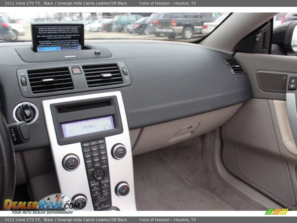 2011 Volvo C70 T5 Black / Soverign Hide Calcite Leather/Off Black Photo #14