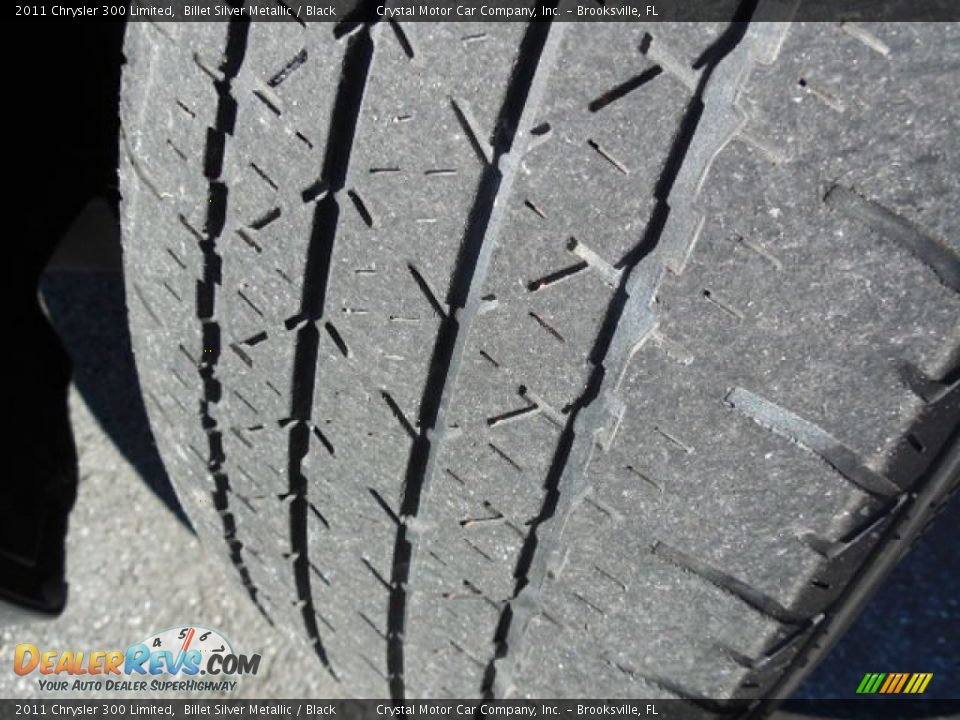 2011 Chrysler 300 Limited Billet Silver Metallic / Black Photo #15