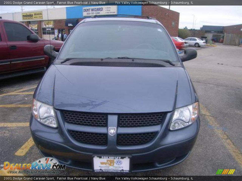 2001 Dodge Grand Caravan Sport Patriot Blue Pearlcoat / Navy Blue Photo #2