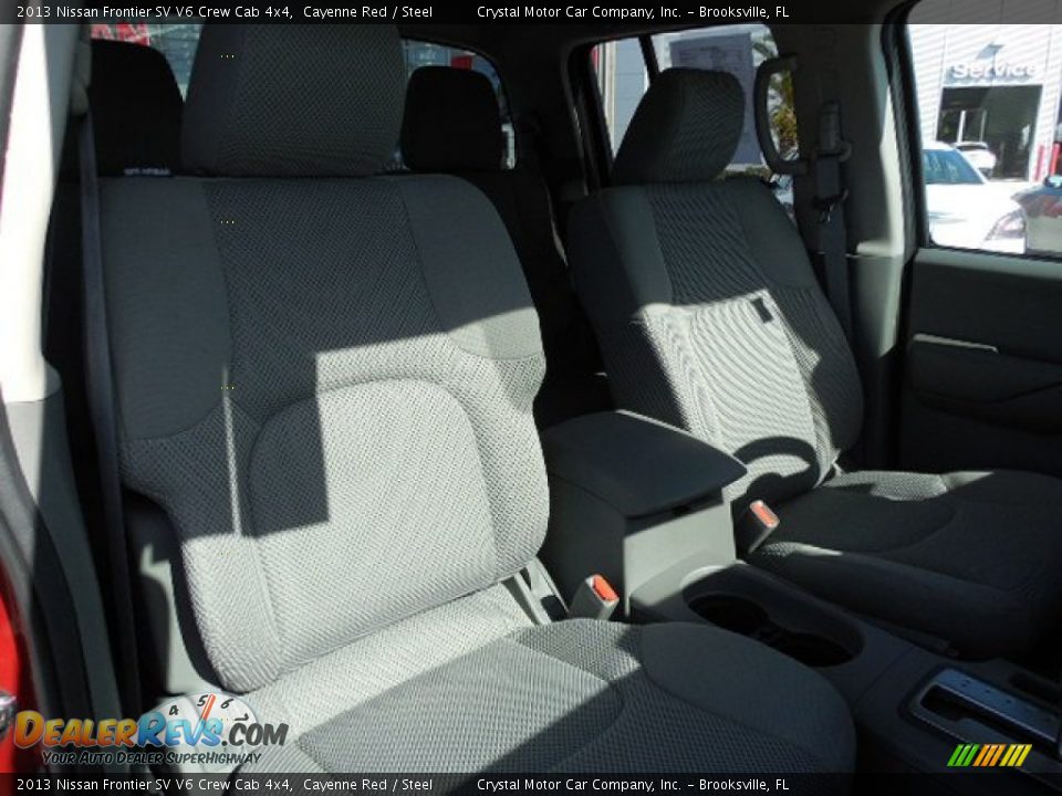 2013 Nissan Frontier SV V6 Crew Cab 4x4 Cayenne Red / Steel Photo #12