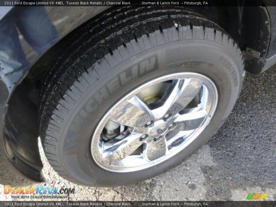 2011 Ford Escape Limited V6 4WD Tuxedo Black Metallic / Charcoal Black Photo #7