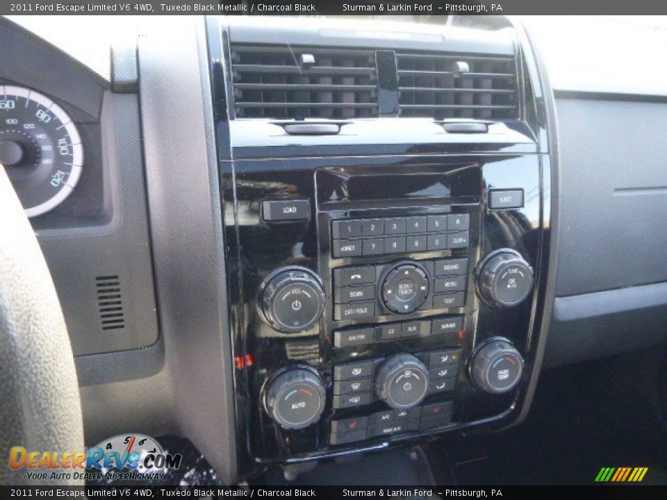 2011 Ford Escape Limited V6 4WD Tuxedo Black Metallic / Charcoal Black Photo #13