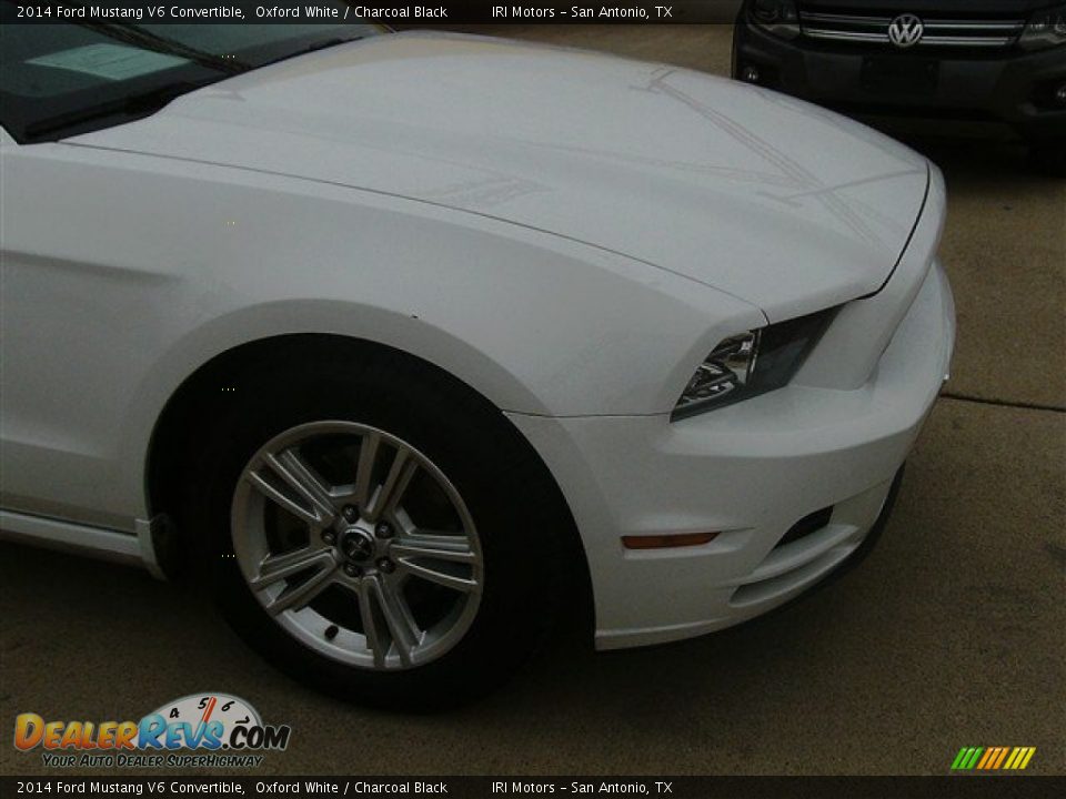 2014 Ford Mustang V6 Convertible Oxford White / Charcoal Black Photo #8