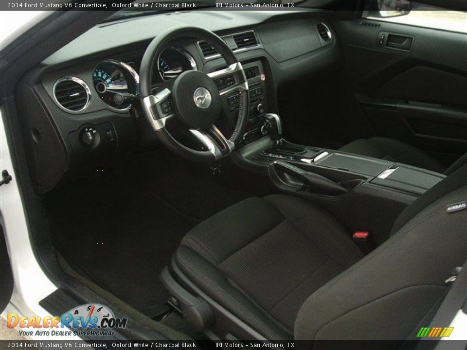 2014 Ford Mustang V6 Convertible Oxford White / Charcoal Black Photo #10